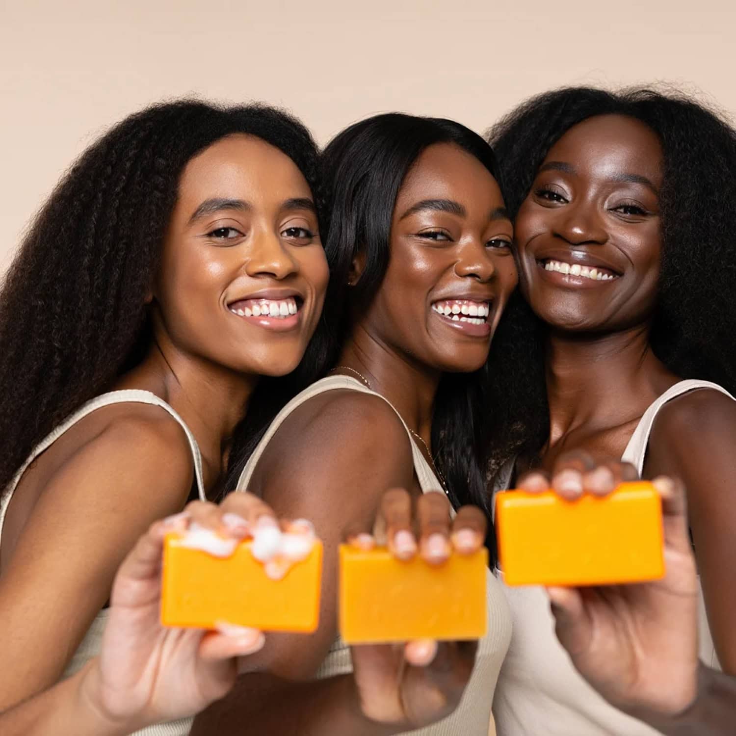 Turmeric Brightening Soap (with Vitamin C, Alpha Arbutin, Oat) - Glo Melanin